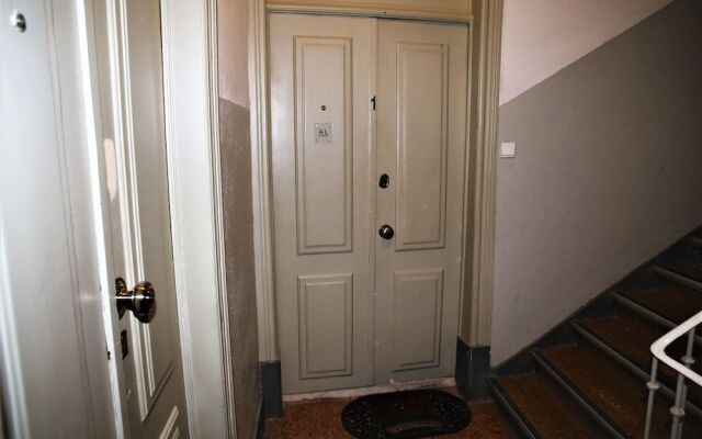 Ema Guest House
