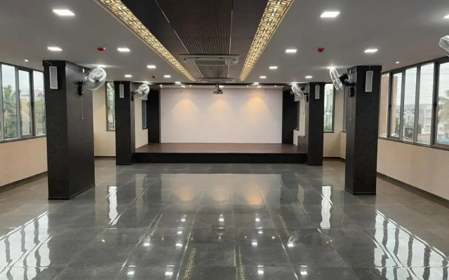 Hotel Chiranjeevi