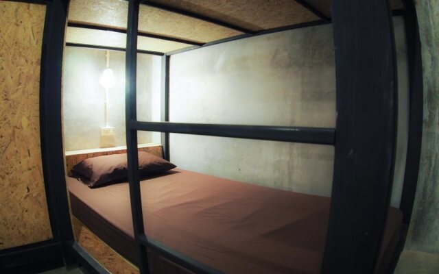 Bed & Ink Hostel Koh Tao