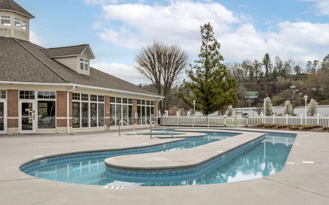 LeConte Hotel & Convention Center, Ascend Hotel Collection