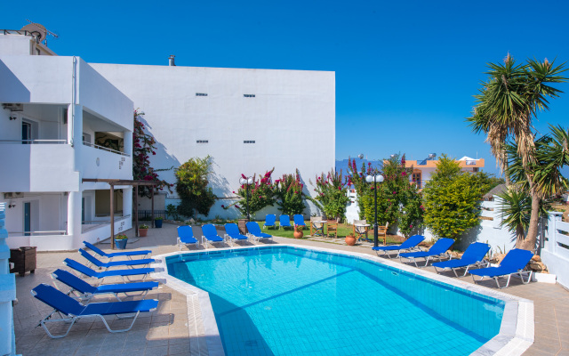 Summer Dreams Malia by Estia