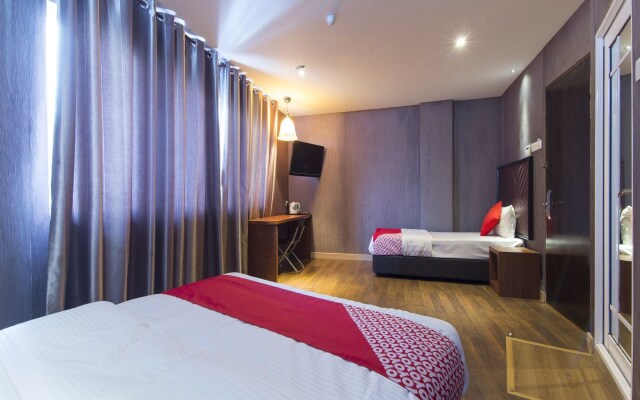 OYO 90894 Hotel Smc I-city