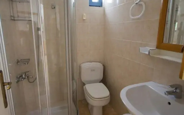 Family Holidays House Koutsouras by GHH