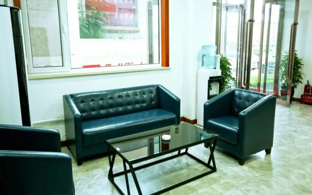 Shell Xinzhou Xinfu District Railway Station Hotel