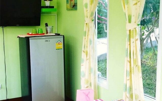 Hi Cube Resort at Suanphung