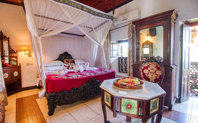Tembo House Hotel & Apartments