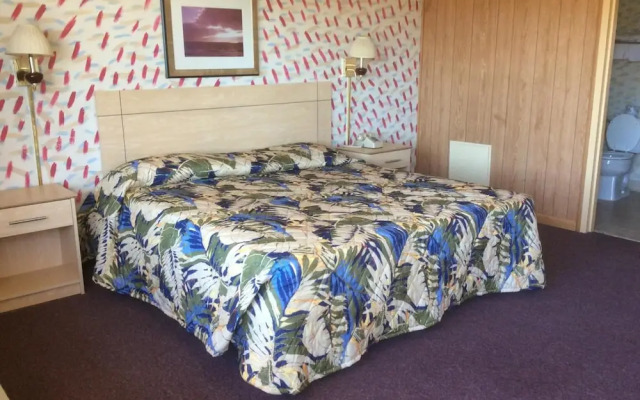 MacThrift Motor Inn