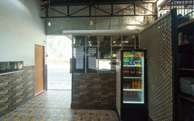 OYO 93132 Modom Homestay