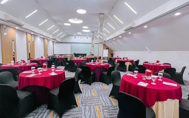 J4 Hotels Legian
