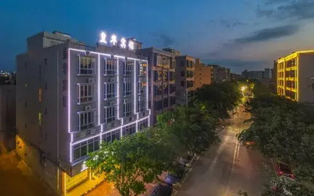 Ding'an Huanghua Hotel (Ding'an Bus Station)