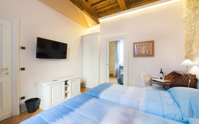 N.15 Santori Luxury Home