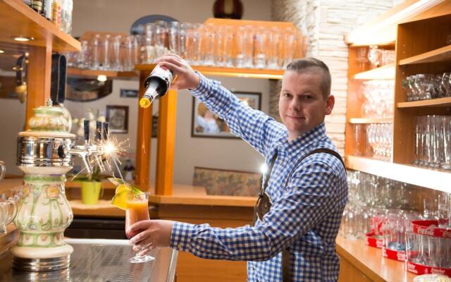 Hotel & Restaurant Waldcafe Hettstedt