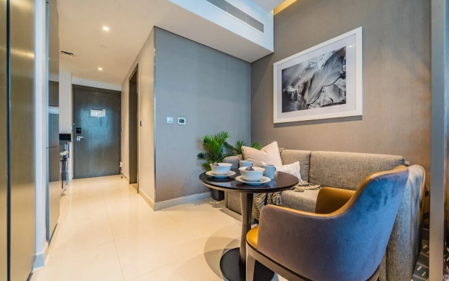 Monty - Eloquent Cozy Studio with Incredible Canal Views