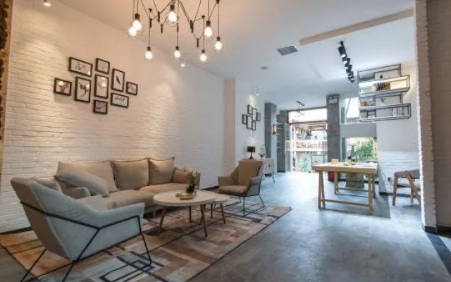 Hua Qian Zhu Homestay