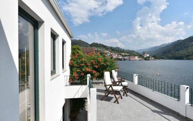 Feel Discovery Casa do Rio Douro Valley