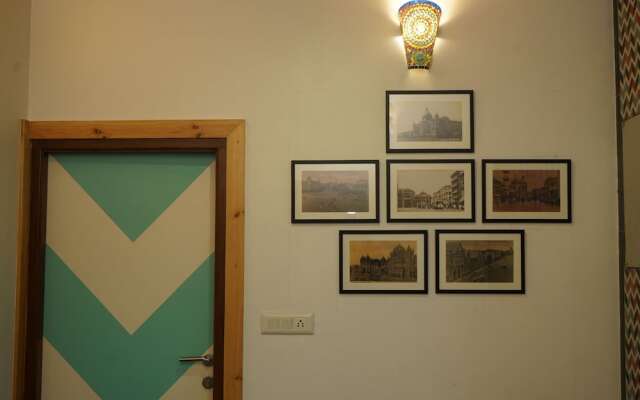 Mumbai Staytion Dorm - A Backpackers Hostel