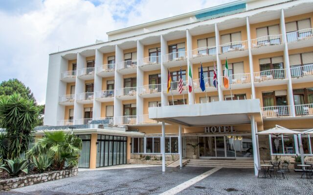 Grand Hotel Moon Valley