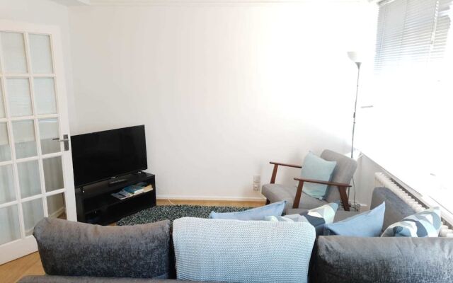 Bright And Spacious 3 Bed Flat Westminster