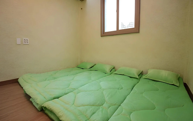 Gyeongju Friend Guest House - Hostel