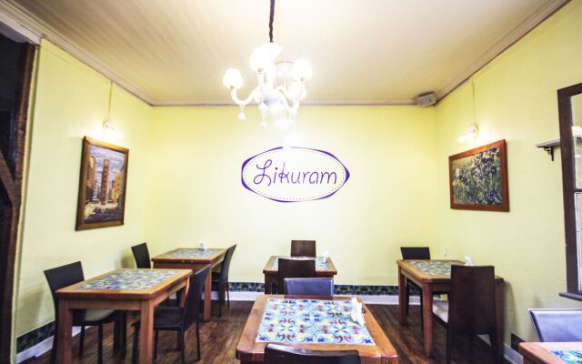 Cerro Alegre Guest House