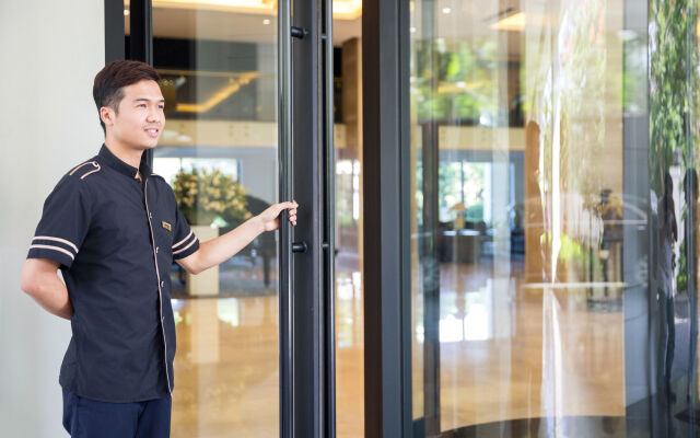 Elegant Suites Westlake