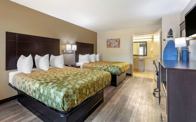 Econo Lodge Near SeaWorld