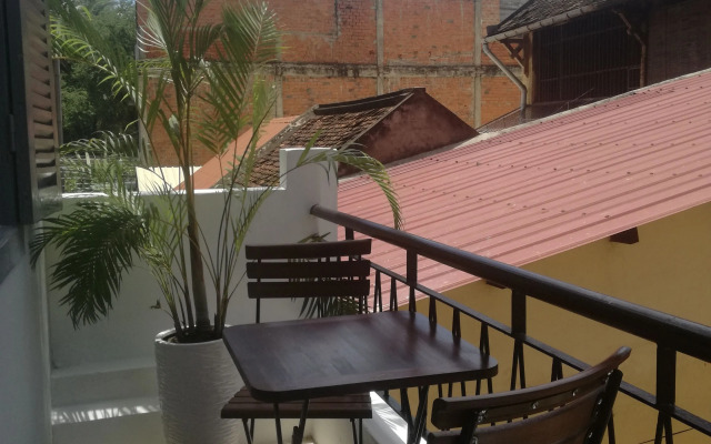 The Place Hostel & Rooftop Bar