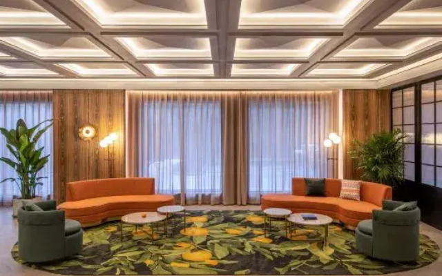 Orange hotel (Hebi Art Center Store)