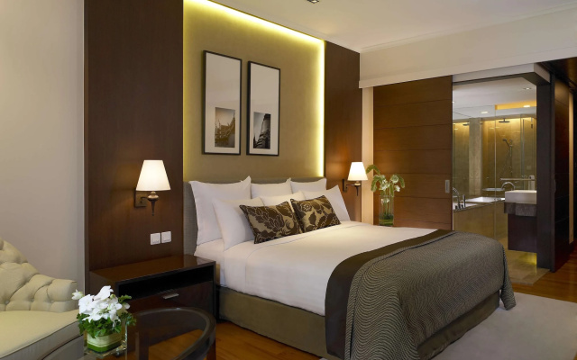 Anantara Riverside Bangkok Resort - photo 4