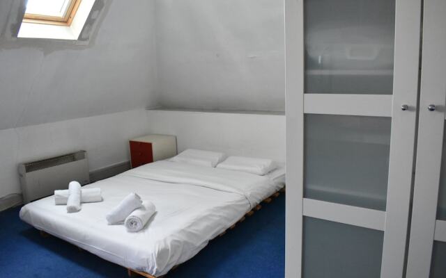 Studio in Paris 17th in Ternes