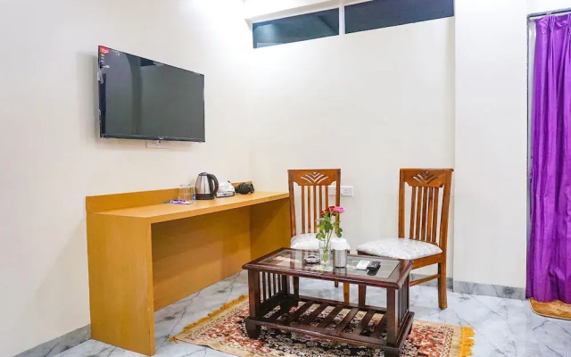 Fabhotel Falcon Executive