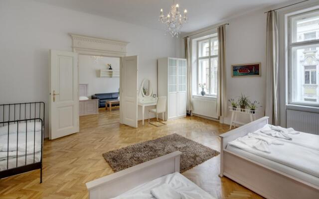 Charles Bridge Premium Apartments