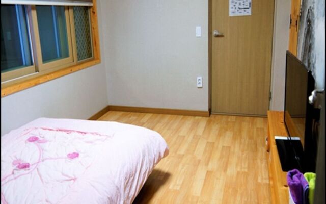 Gooreumchae Guest House