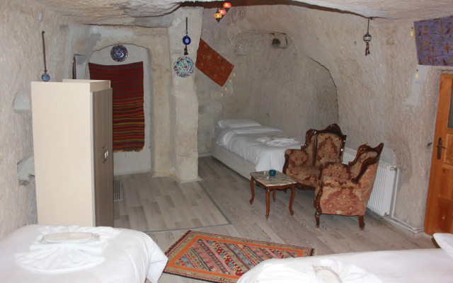 Cave Life Hotel