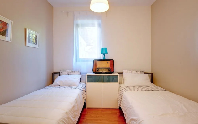 Comfortable Apartment With Private Terrace