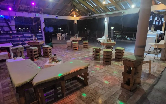 Edma Aparta Hotel