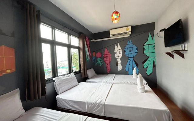 Hide Bangkok Hostel