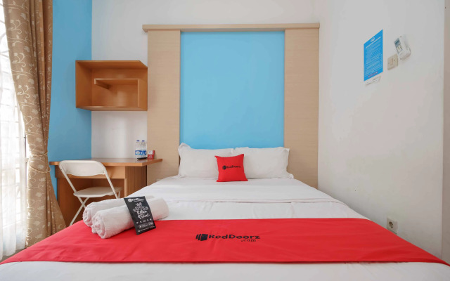 RedDoorz Syariah Plus @ Wisma Bougenville Karawaci