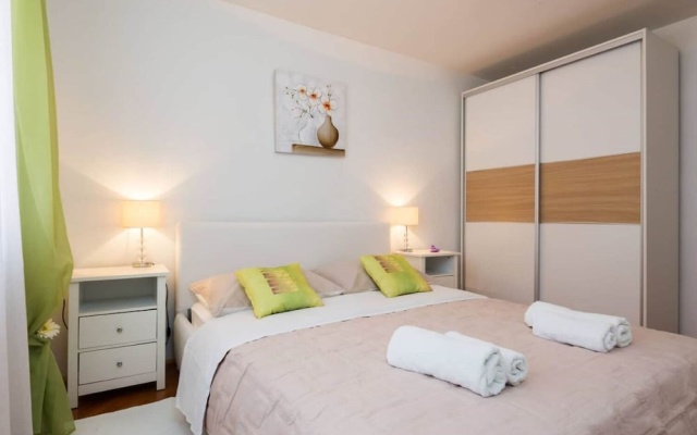 Apartment Dragica 1