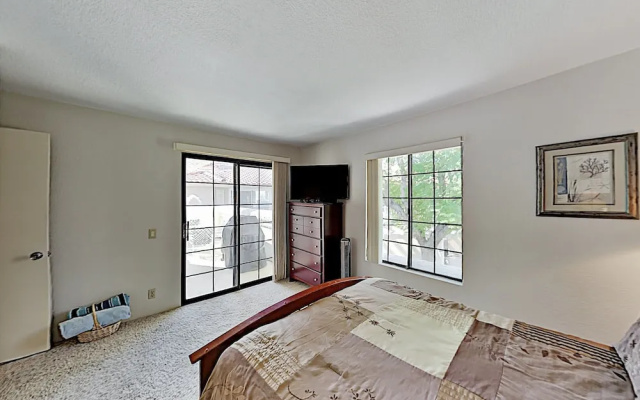 505sfe26 2 Bedroom Condo