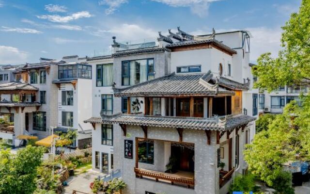 Wuyuan Mishu·Shiguang Homestay (County Center Xiangao Ancient City)