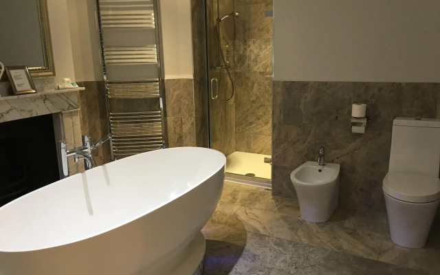 Ship Leopard Hotel – No Children