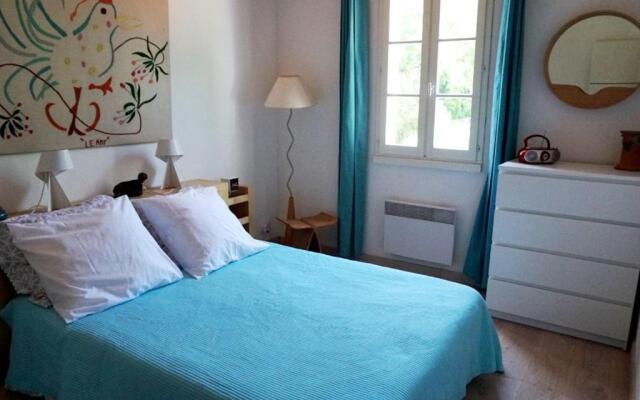 Villa La Couarde sur Mer 6 pièces 6 personnes FR 1 258 98