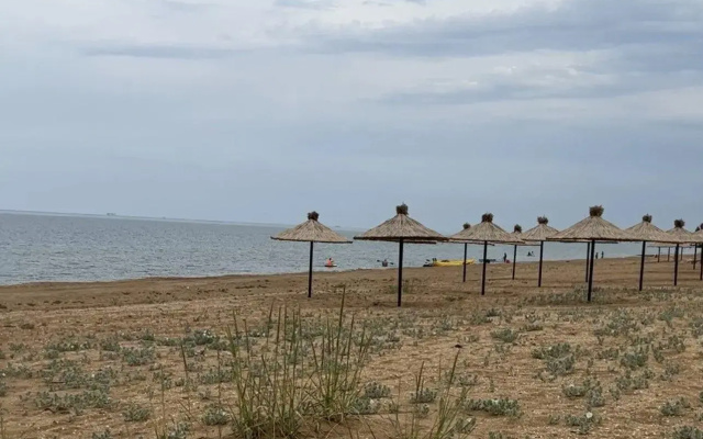 Современный двухэтажный коттедж у моря в пригороде Избербаша