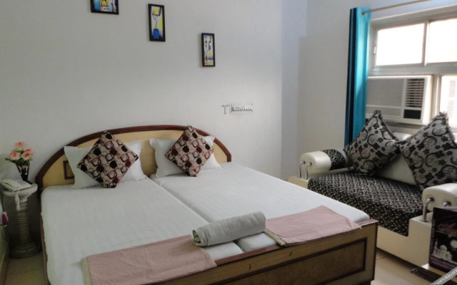 Hotel Swarajya Palace