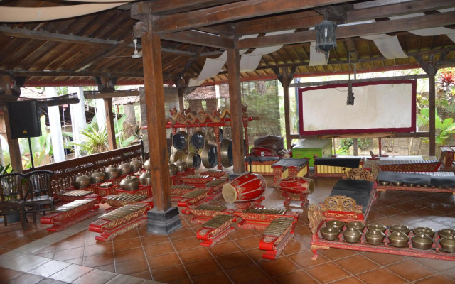 Joglo Plawang Villa & Resort