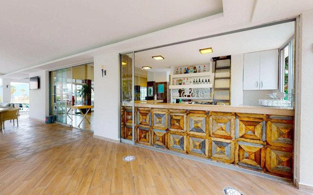 Moda Beach Hotel