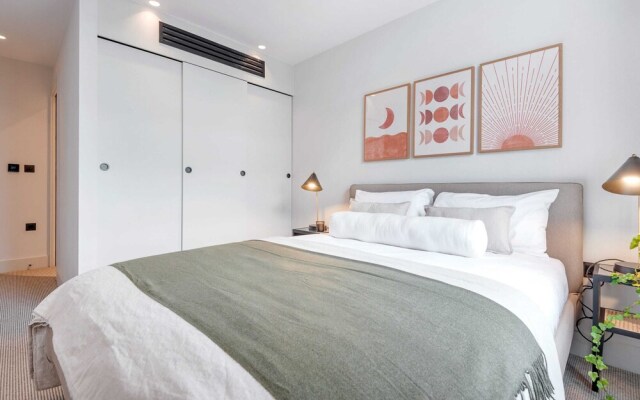 Notting Hill Gate Residence II