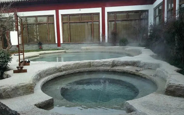 Huaqing Palace Resort & Spa