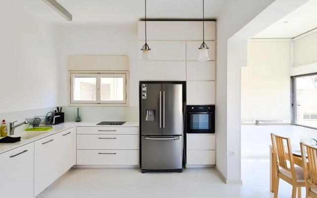 Modern Apt Rothschild Very Central TL7